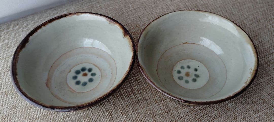 宮城須美子さん作　やちむん　魚模の小鉢2客セット