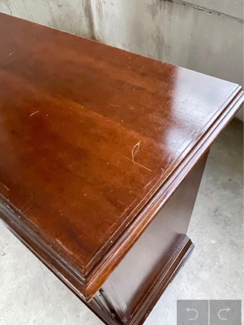 イギリス製　丸脚　高級　サイドボード　　キャビネット