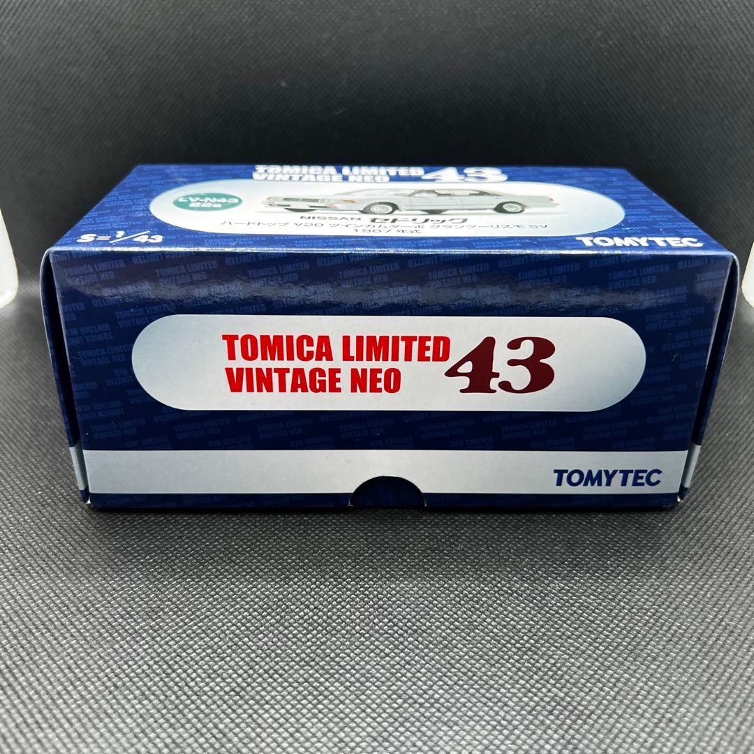 セドリック1987 トミカリミテッドヴィンテージ ネオ　LV-N43 22a 白