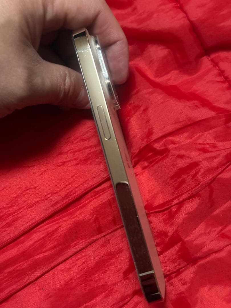 美品 iPhone14 pro ゴールド 256GB 77% SIMフリー