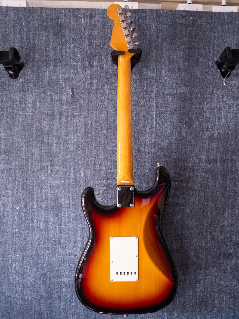 Fender Japan 2011 stratocasterほぼ未使用 mint